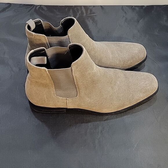 EXPRESS ALMOND TOE SLIP-ON MEN'S LEATHER BOOT - Picture 8 of 16